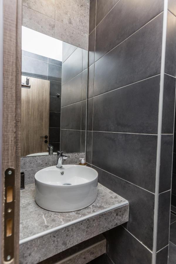 Raise Athens Metro Apartments Exterior foto